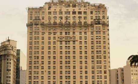 Leilão do Edifício A Noite, na Praça Mauá, termina sem propostas