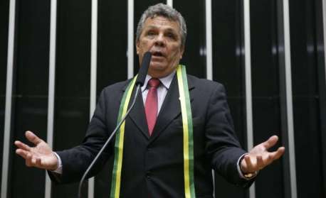 Bancada da bala critica desfile da Vai-Vai: 'Demonizou a polícia'