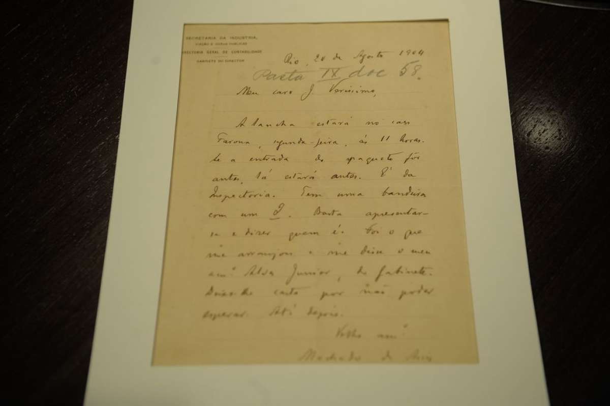 Rio de Janeiro - Correspondências e fotos inéditas do acadêmico José Veríssimo com Machado de Assis doadas à Academia Brasileira de Letras (ABL) por herdeiros do escritor  
