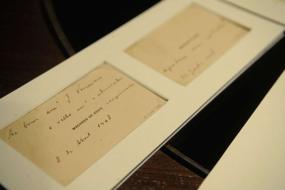 Rio de Janeiro - Correspondências e fotos inéditas do acadêmico José Veríssimo com Machado de Assis doadas à Academia Brasileira de Letras (ABL) por herdeiros do escritor  
