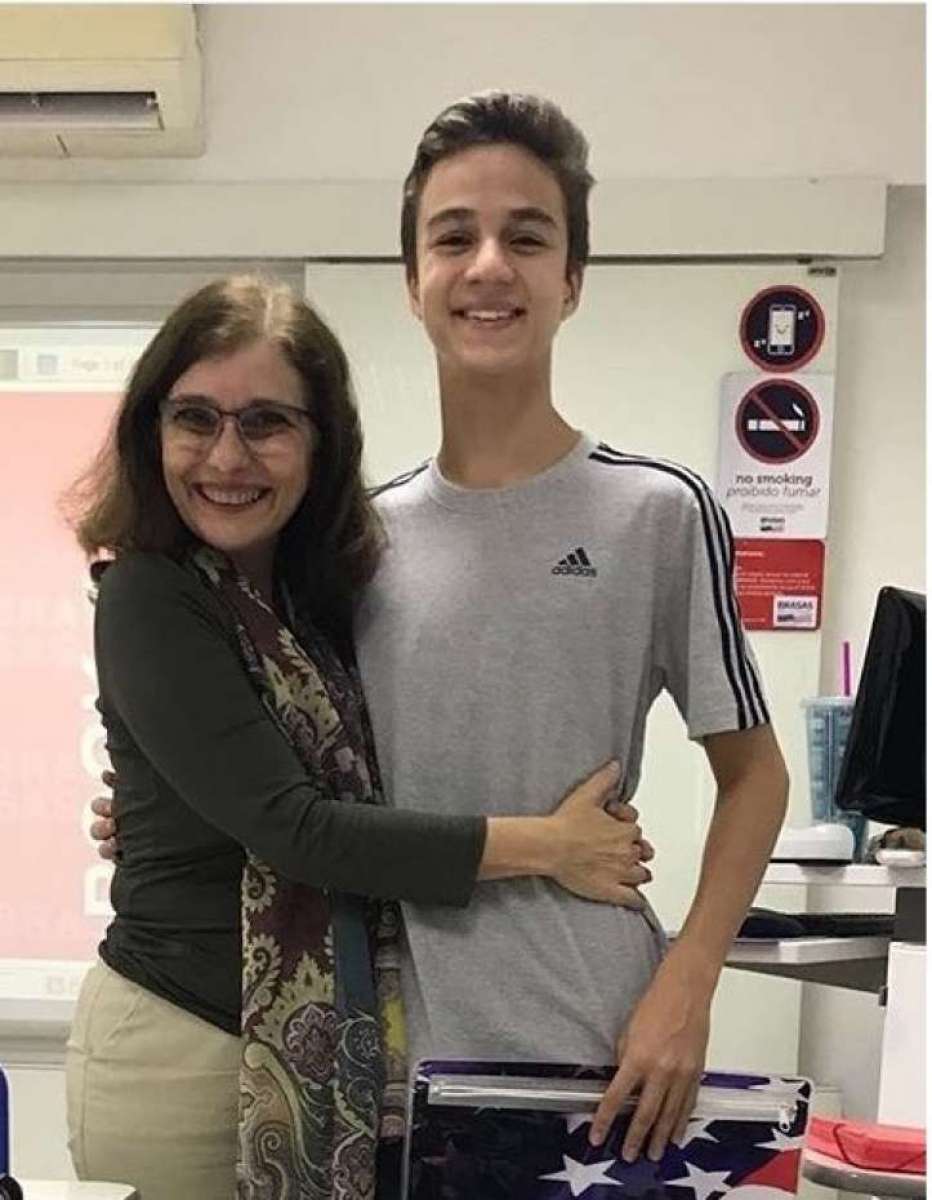 Gabriel Palhares concilia as gravações com o aprendizado de outra língua