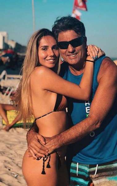 Carol Portaluppi e Renato Ga&uacute;cho - Reprodução Internet