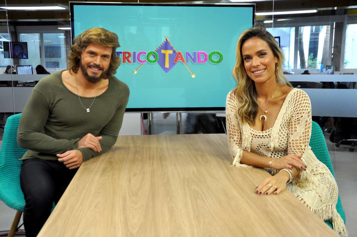 Ligia Mendes e Franklin David, apresentadores do 'Tricotando', da RedeTV!