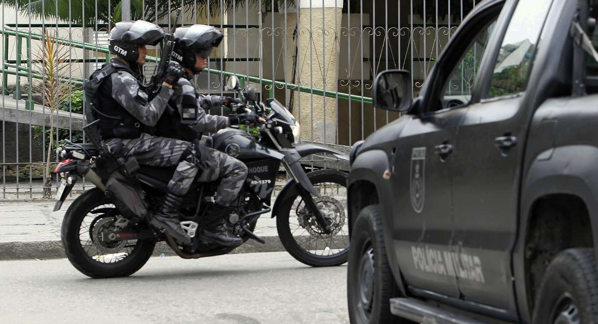 Opera&ccedil;&atilde;o do Bope e Choque no Morro Batomuch  na Pra&ccedil;a Seca Jacar&eacute; Pagu&aacute; Zona Norte do Rio,.
Foto  Severino  Silva Agencia O Dia