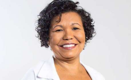 Vera Lucia reafirma compromisso com universidades públicas e gratuitas