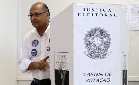 Perto do anúncio da dobradinha, Lula oferece a Alckmin o comando pasta da Agricultura