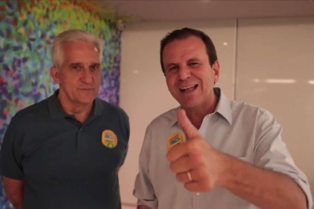 Eduardo Paes (DEM) e seu vice, Comte Bittencourt (PPS), publicaram vídeo agradecendo os votos que os levaram ao segundo turno