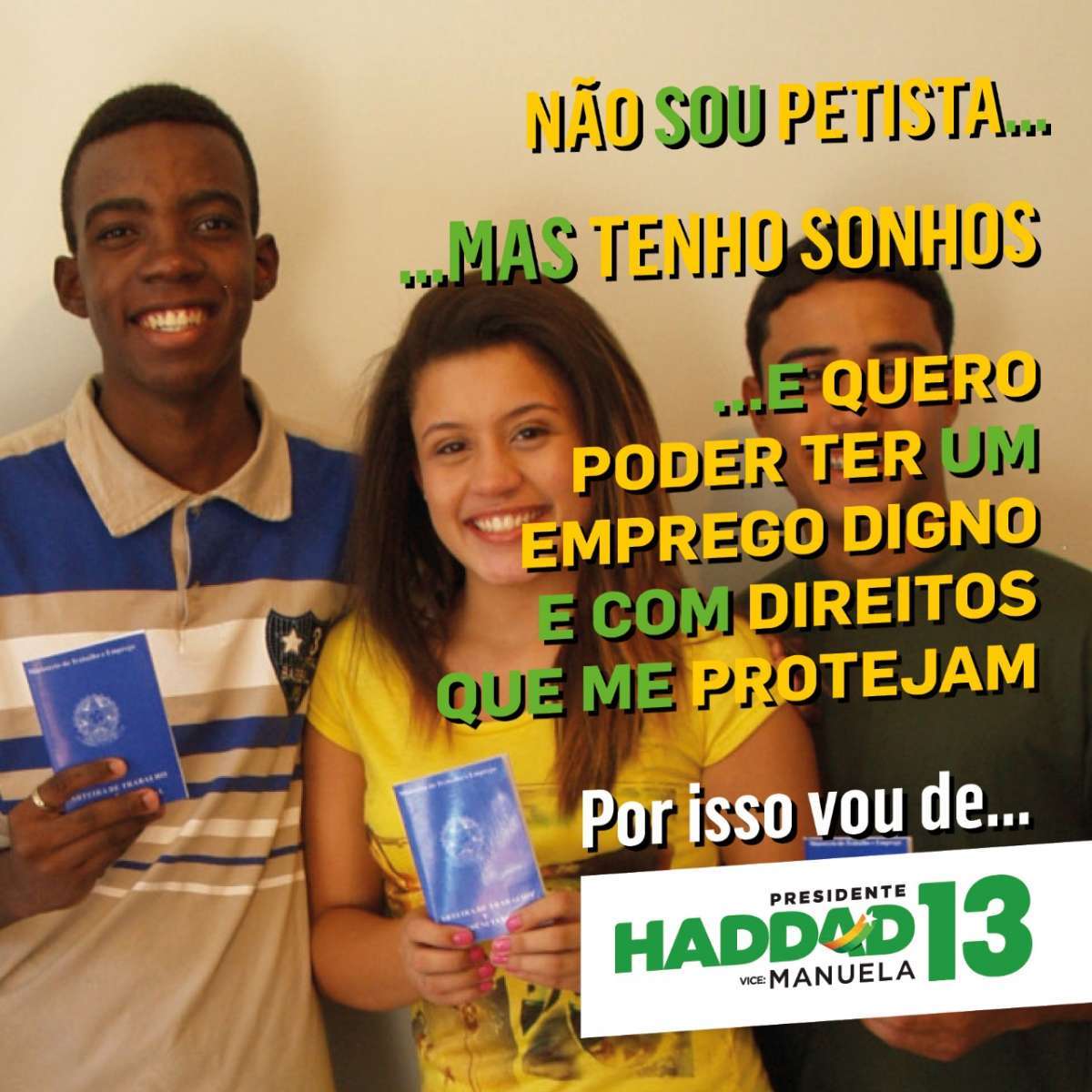 Campanha de Haddad diminui o vermelho e tira nome de Lula para atrair eleitores que rejeitam Bolsonaro