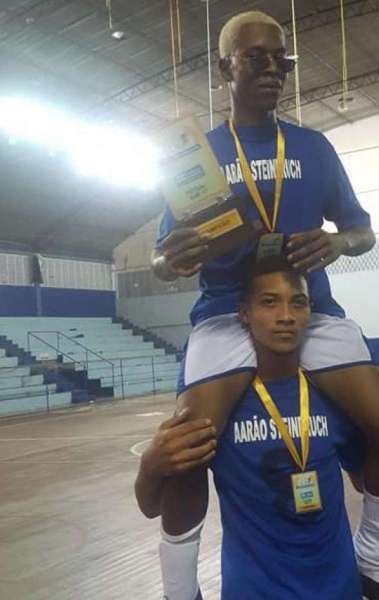 Ciep 201 conquistou o bicampeonato no futsal sub-17 dos jogos estudantis de Duque de Caxias - Divulgação