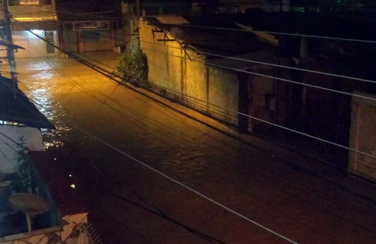 O incidente aconteceu na madrugada deste sábado - WhatsApp O DIA 98762-8248