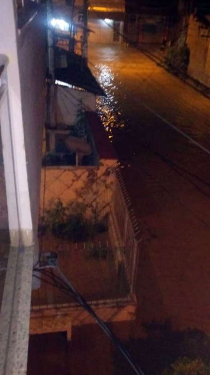 O incidente aconteceu na madrugada deste sábado