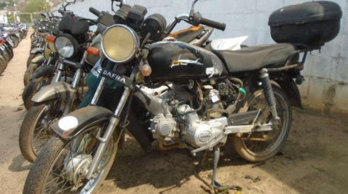 Carros e motos apreendidos serão leiloados com lances iniciais a partir de R$ 272 