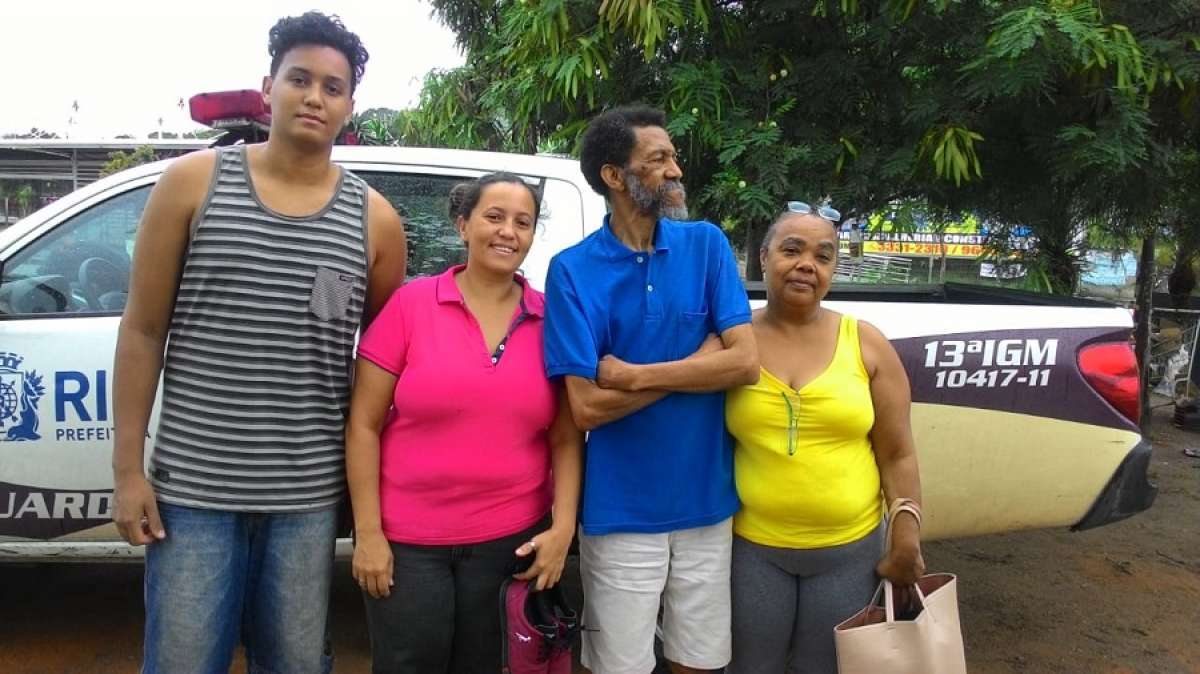 Guardas municipais ajudam idoso com Alzheimer a reencontrar família - Divulgação