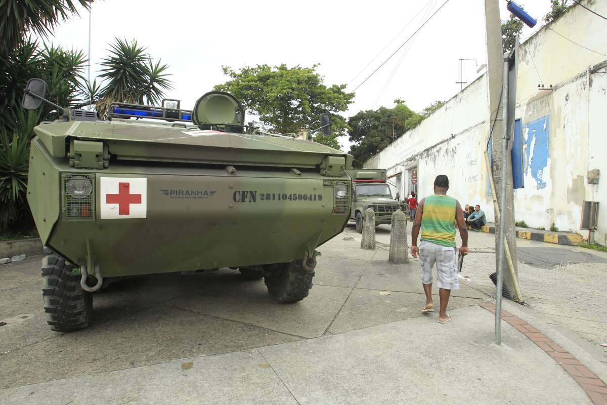 Ocupa&ccedil;&atilde;o de tropas federais no Compl&eacute;xo do S&atilde;o Carlos.      Estefan Radovicz / Ag&ecirc;ncia O Dia           CIDADE,RIO,POL&Iacute;CIA,TROPAS,FEDERAIS
      Byline
