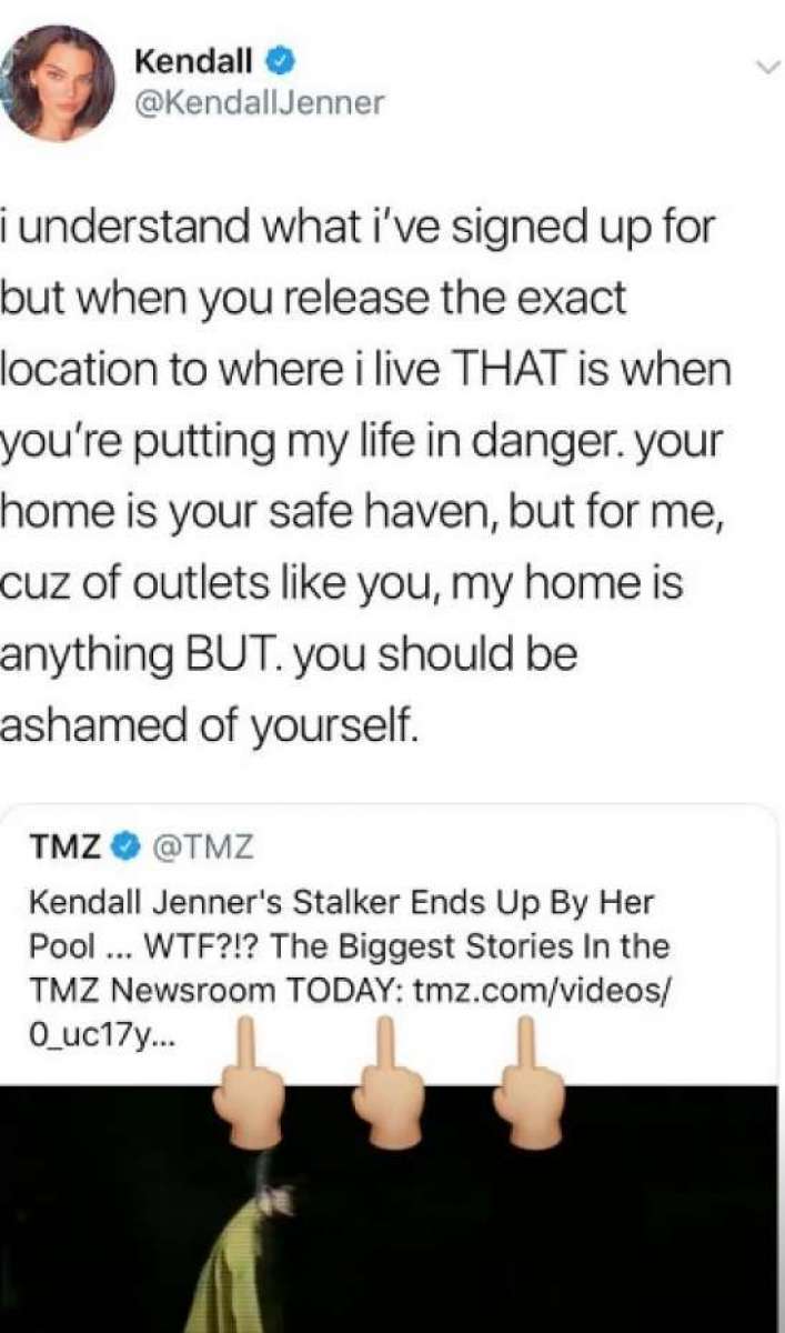 Kendall Jenner critica o programa TMZ por mostrarem exatamente onde a casa dela fica e por a segurança da modelo em risco. 