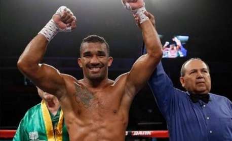 Esquiva Falcão desafia Felipe 'brTT', atleta de League of Legends, para luta de boxe