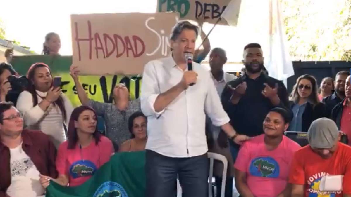 Haddad visita cooperativa de catadores em Pinheiros, na Zona Sul de São Paulo - Reprodução/ Facebook