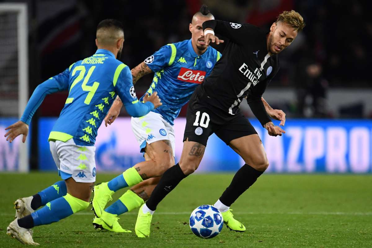 PSG empatou com o Napoli - AFP