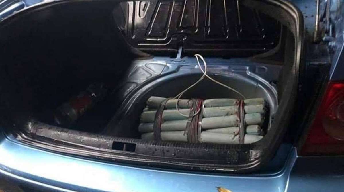 Carro-bomba seria usado no plano para resgatar Piloto (no detalhe)