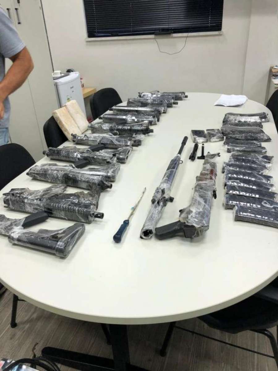 O armamento foi despachado do Paraná