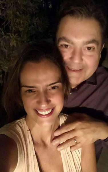 Luciana Cardoso posa com o marido, Fausto Silva: 'sintonia'