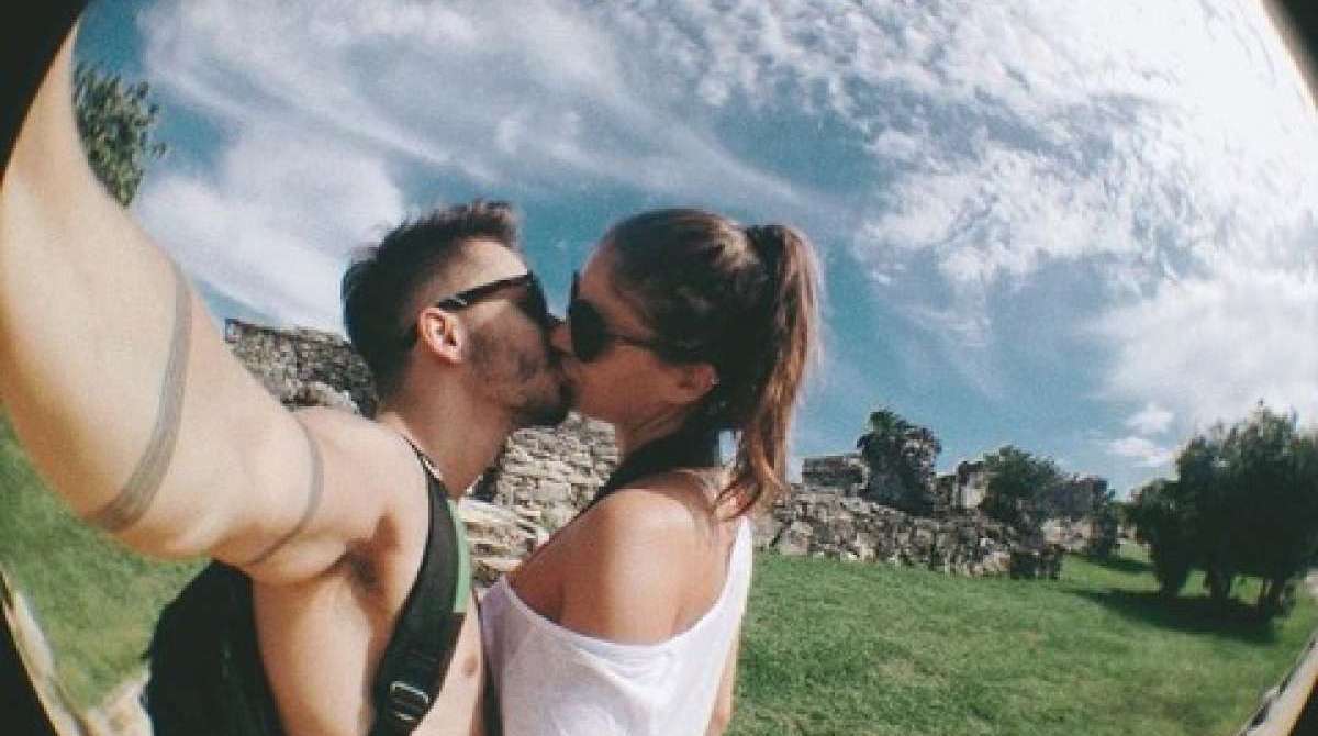 Junior Lima e a esposa M&ocirc;nica Benini 