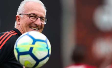 Dorival Júnior é regularizado e poderá estrear pelo Flamengo contra o Internacional