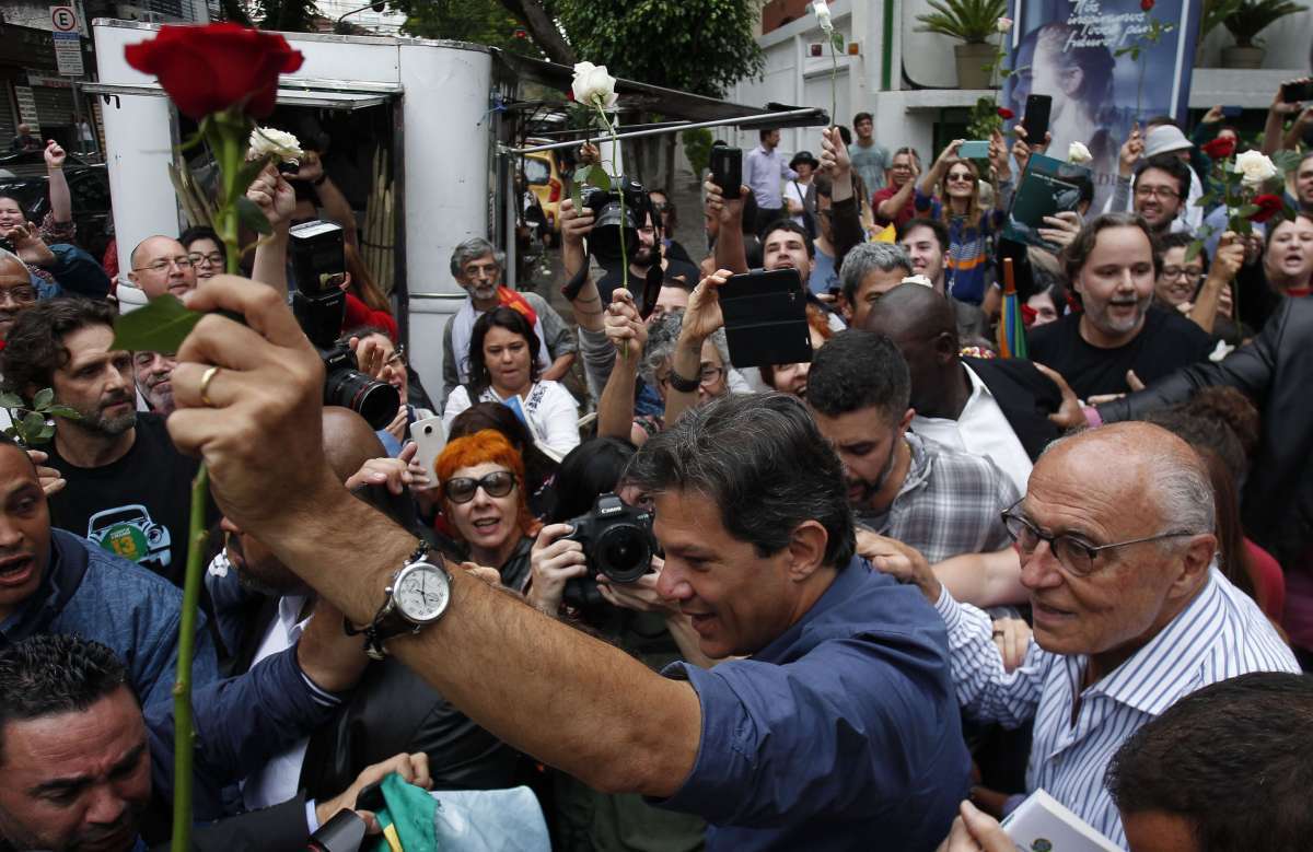 Fernando Haddad vota em São Paulo