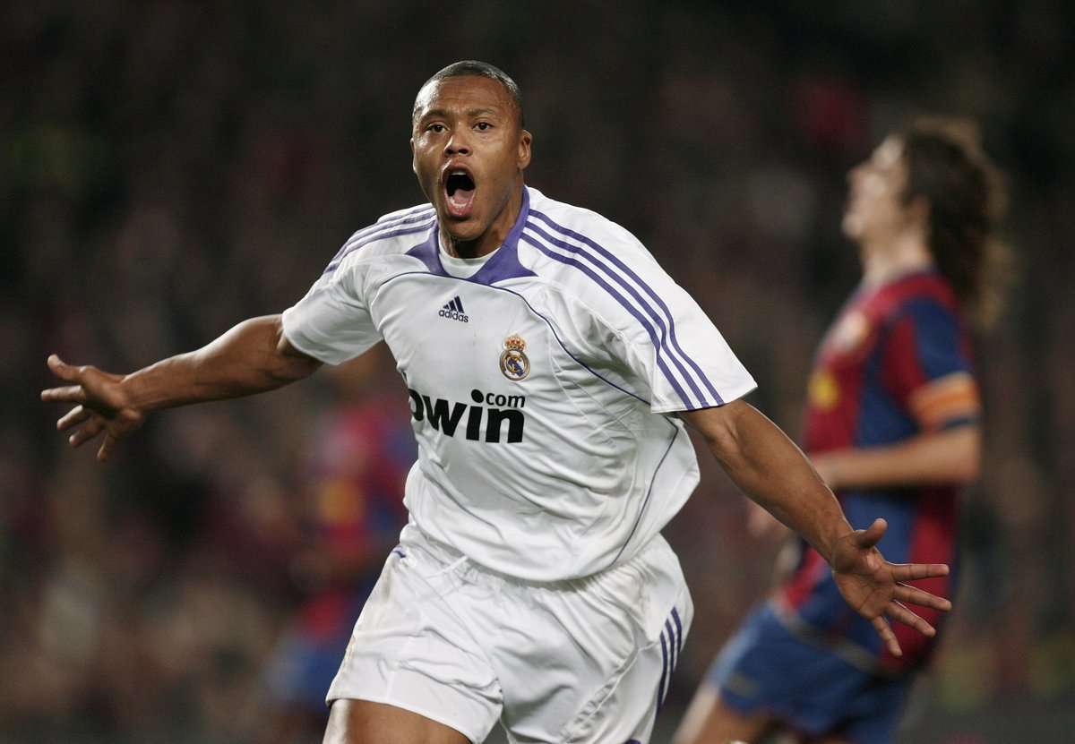 Onde jogou Julio Baptista?