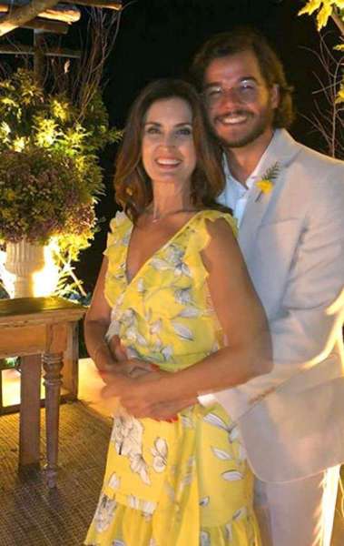 Fátima Bernardes e Túlio Gadelha no casamento de amigos