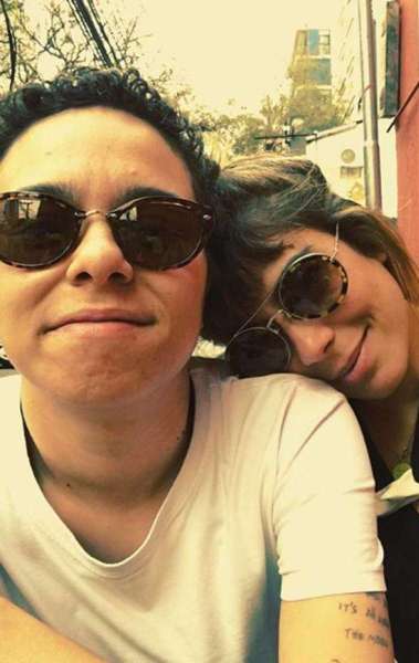 Maria Gadu e a mulher, Lua Leça