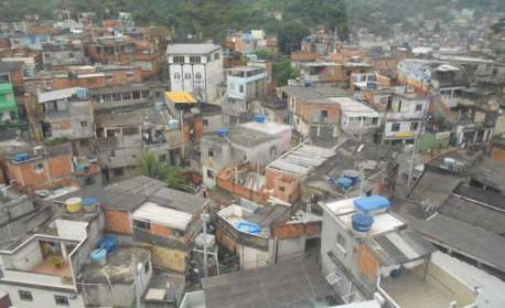Tiroteio volta a assustar moradores da Vila Cruzeiro, na Zona Norte do Rio 