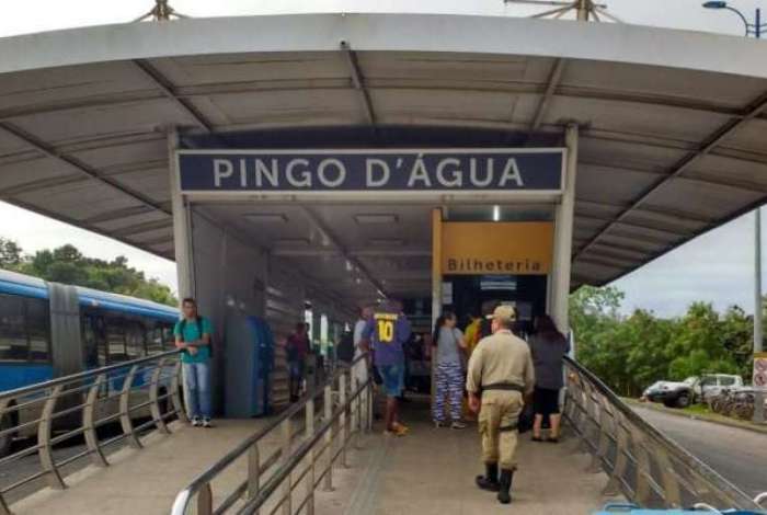 Guardas Municipais prendem homem acusado de importunação sexual na estação BRT Pingo DÁgua em Guaratiba

