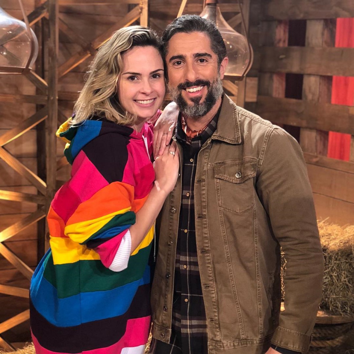 Marcos Mion e Ana Paula Renault, terceira eliminada de 'A Fazenda' - Reprodução