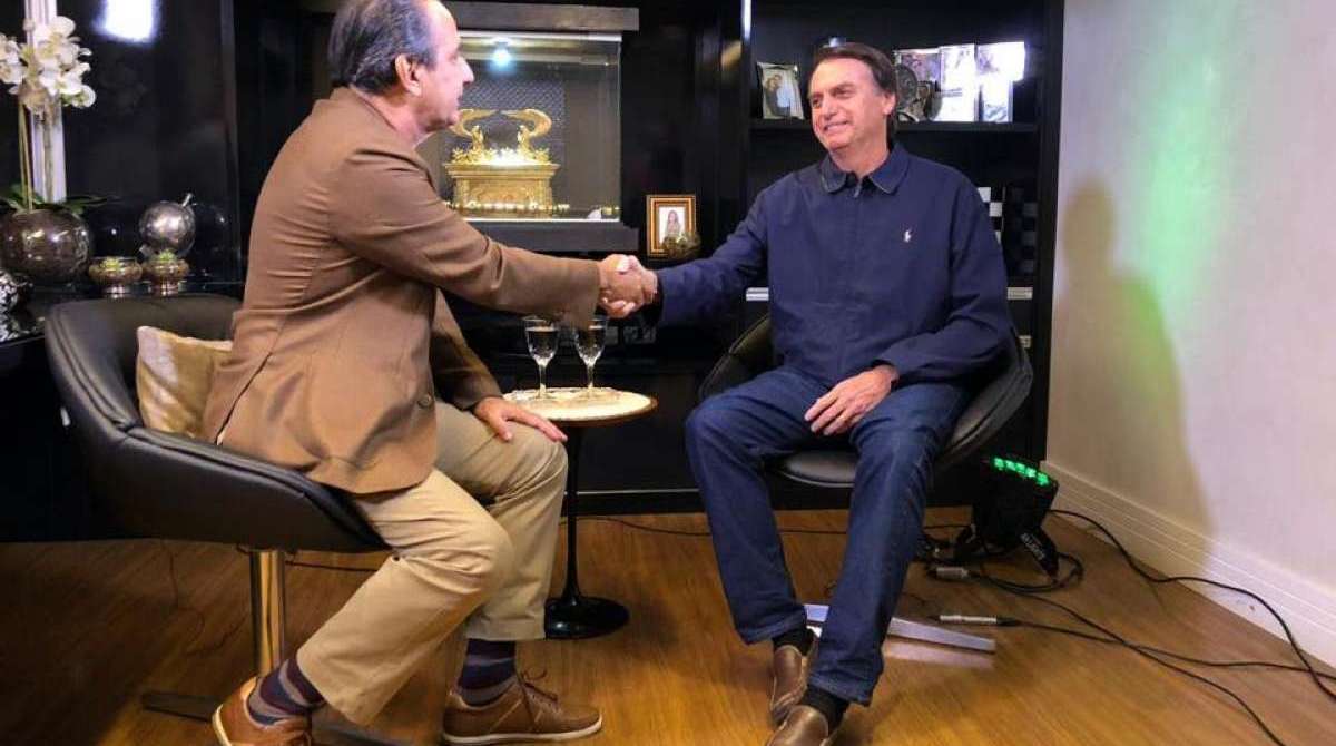 Bolsonaro foi à igreja de Malafaia na noite desta terça