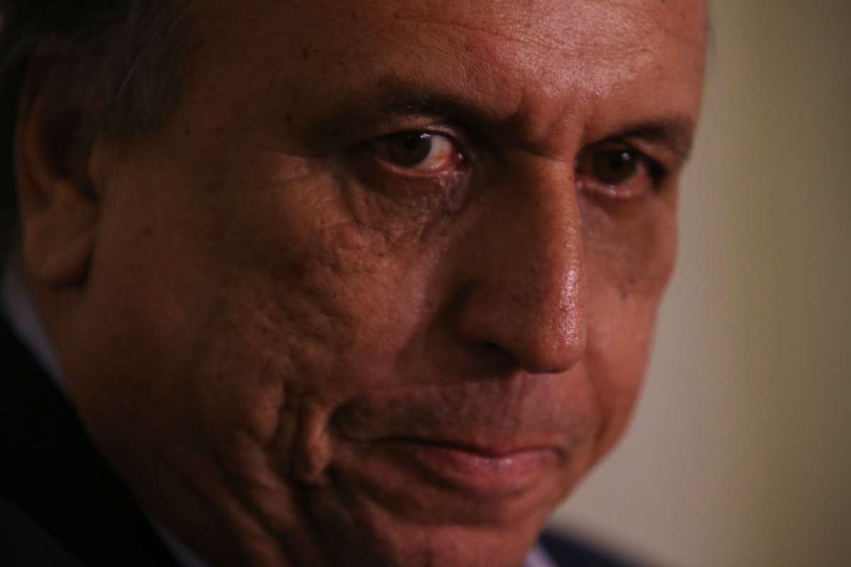 Pez&atilde;o e Witzel se encontram no Pal&aacute;cio Laranjeiras para primeira reuni&atilde;o de transi&ccedil;&atilde;o governamental nesta tarde (31). Foto: Daniel Castelo Branco / Ag&ecirc;ncia O Dia
