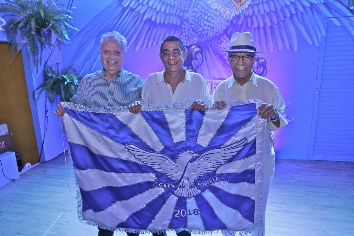 Zeca Pagodinho, Luis Carlos Magalhães ( presidente da Portela) e Monarco