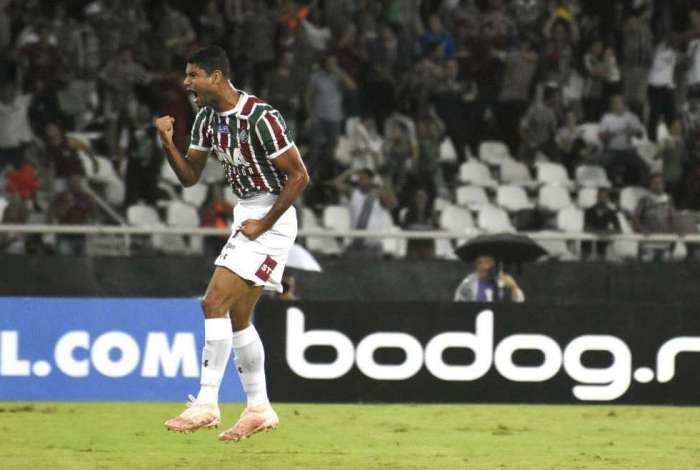 Gum vibra com seu gol no empate em 1 a 1 entre Fluminense e Nacional, no Engenhão
