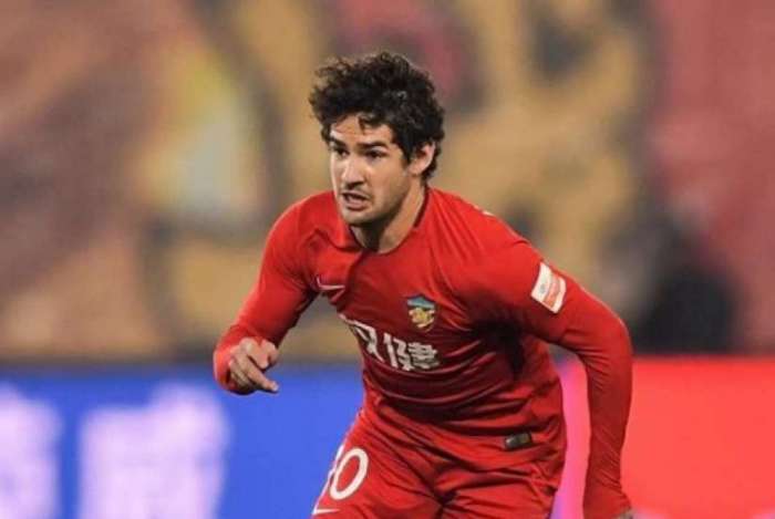 Alexandre Pato em ação pelo Tianjin Quanjian FC, da China