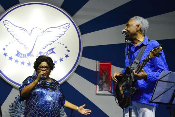 03/11/2018 - AGÊNCIA DE NOTÍCIAS/PARCEIRO - O cantor e compositor, Gilberto Gil, realiza show na Feijoada da Família Portelense, na quadra da Portela, em Madureira, Zona Norte do Rio, neste sábado (03). Foto: Paulo Carneiro/Parceiro/Agência O Dia - Paulo Carneiro/Parceiro/Agência O Dia