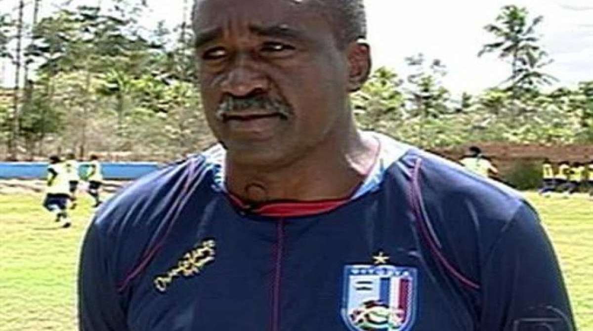 Peu foi atacante do Flamengo