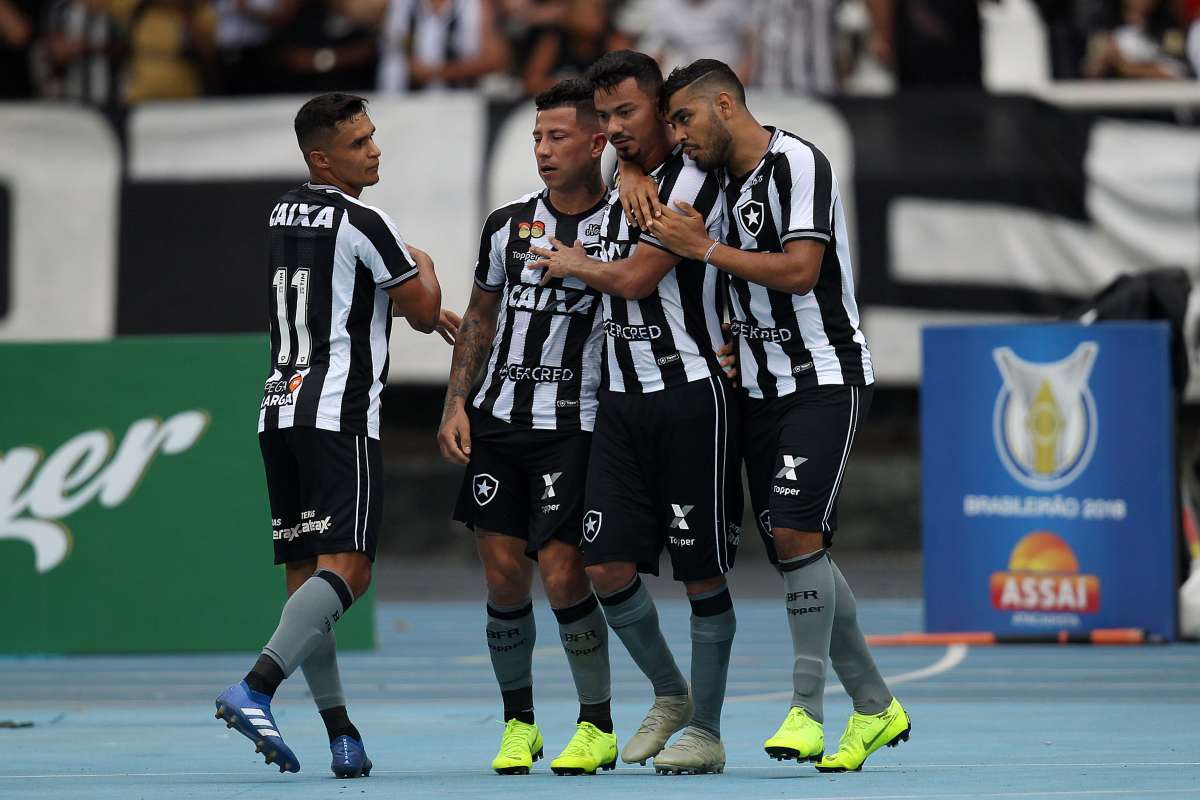 Lindoso comemora seu gol contra o Timão - Vitor Silva / SSPress / Botafogo