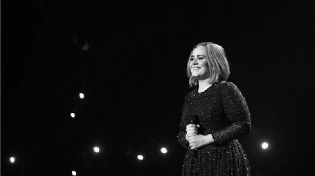 Adele durante o show