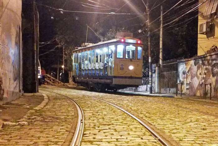Trajeto é realizado entre a Estação Carioca e a parada Dois Irmãos