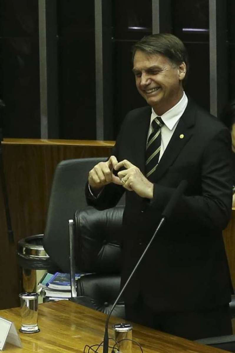 O presidente eleito Jair Bolsonaro,  participa no Congresso Nacional da sess&atilde;o solene em comemora&ccedil;&atilde;o aos 30 anos da Constitui&ccedil;&atilde;o Federal