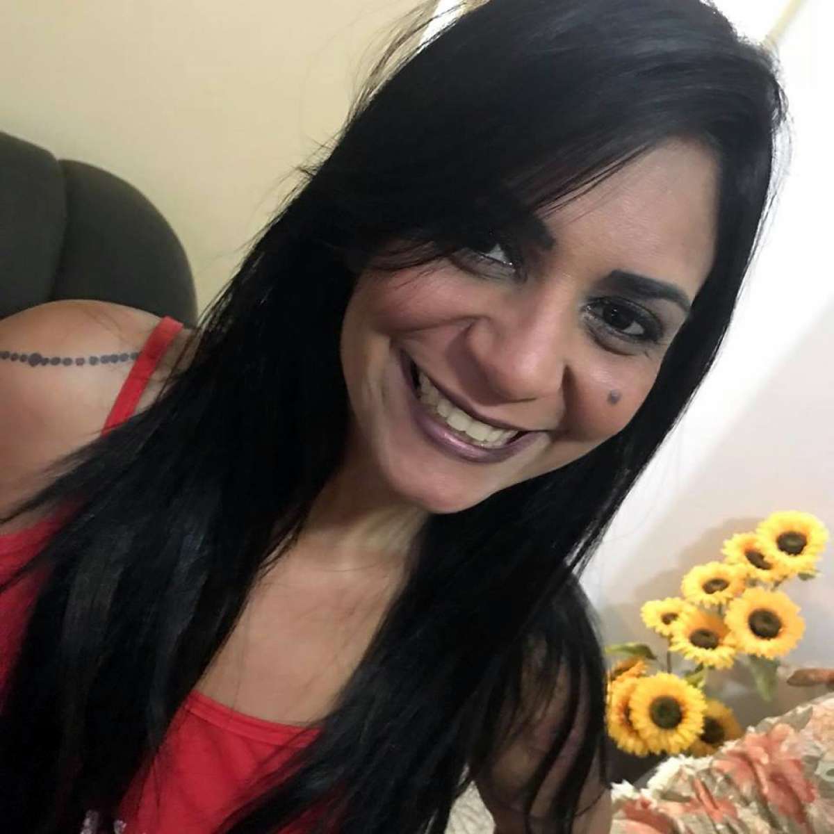 Adeclyr chegava em casa quando foi assassinada