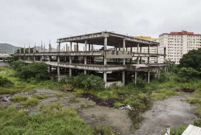 Obra abandonada do Hospital da Mãe já consumiu R$ 10 milhões e deveria ser entregue em 2013