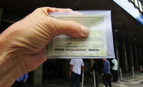 Clínica conveniada do Detran quebra as regras e recusa pagamento em pix