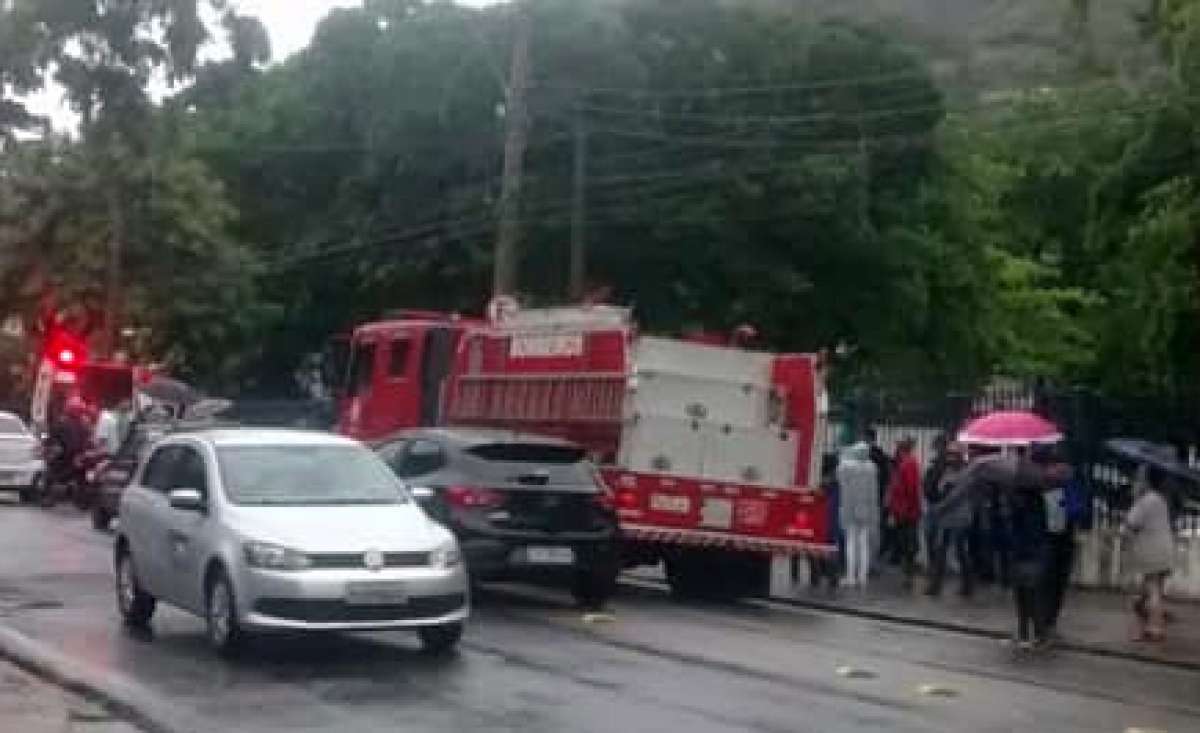 O homem estaria com vários pertences de vítimas