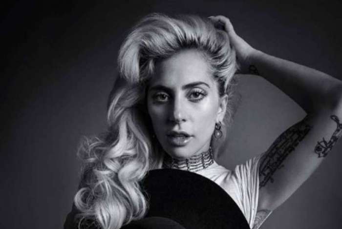 Lady Gaga em campanha publicitária